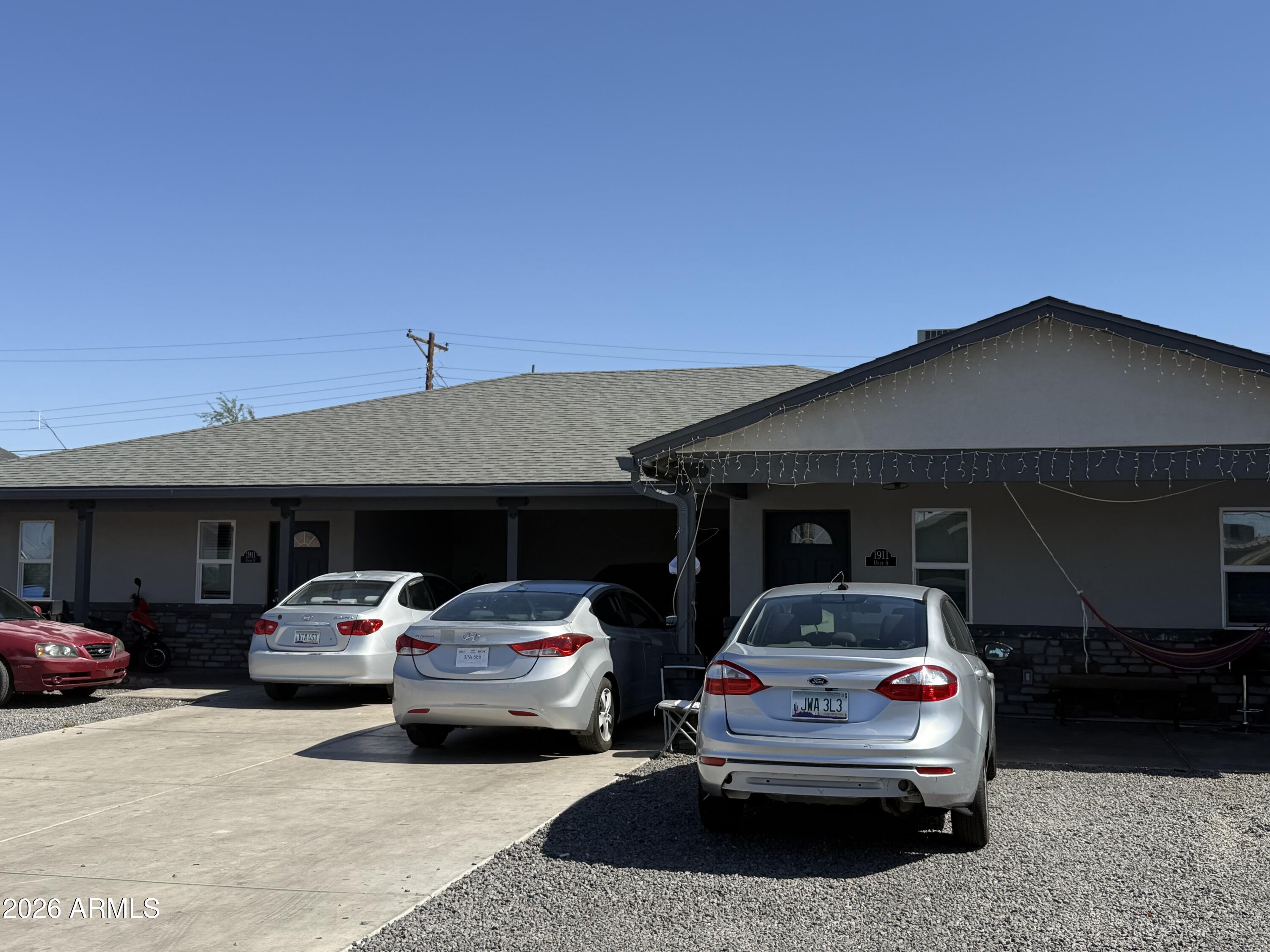 1911 E WARNER Street, Phoenix, AZ 85040