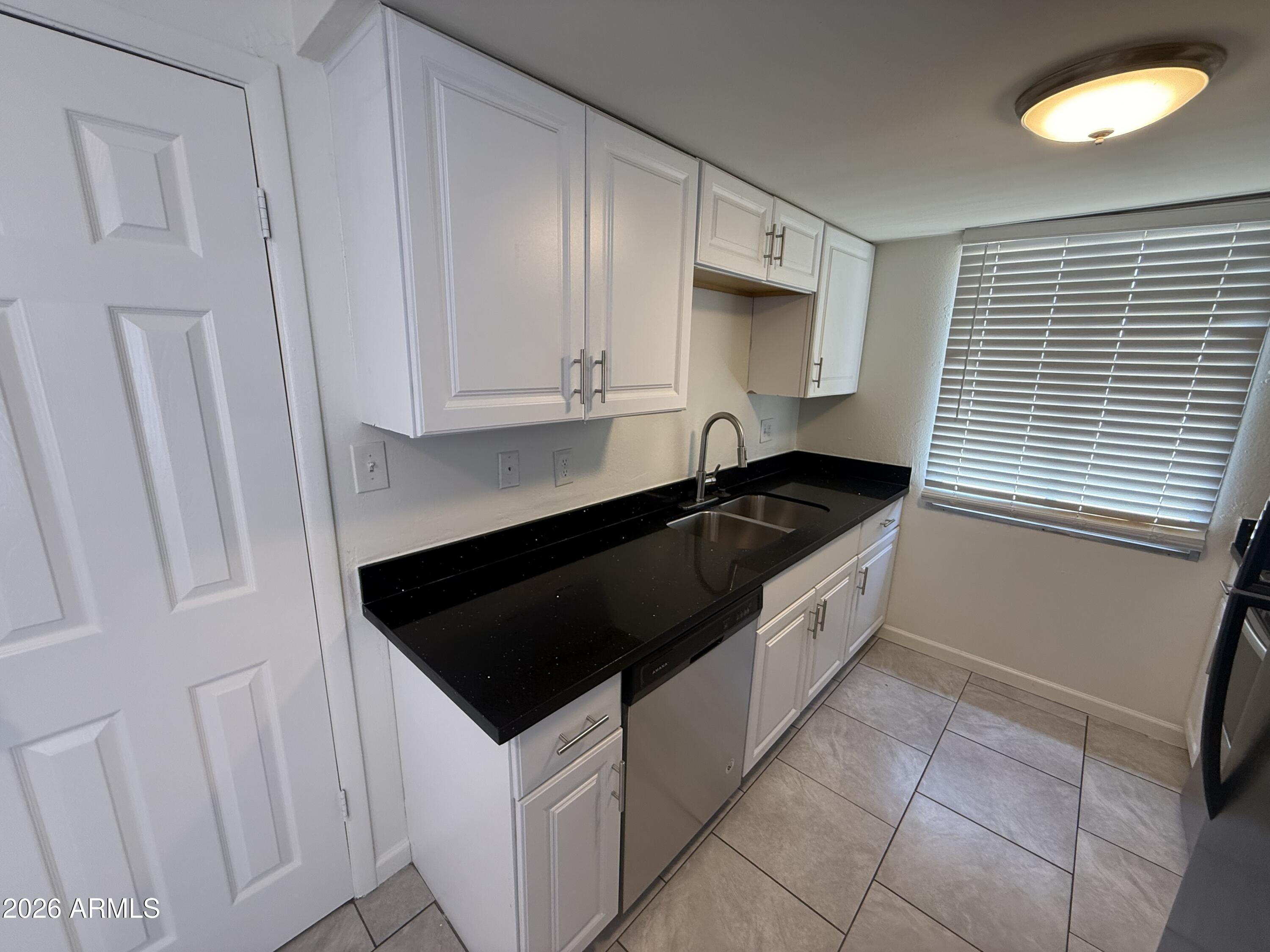 8450 N 34TH Drive, Phoenix, AZ 85051