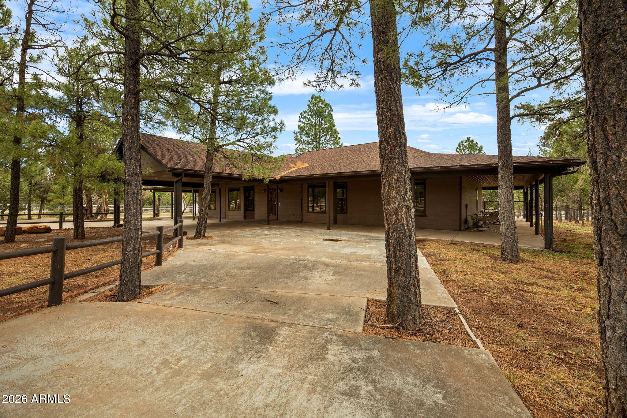 1955 RICOCHET RANCH Road, Clay Springs, AZ 85923