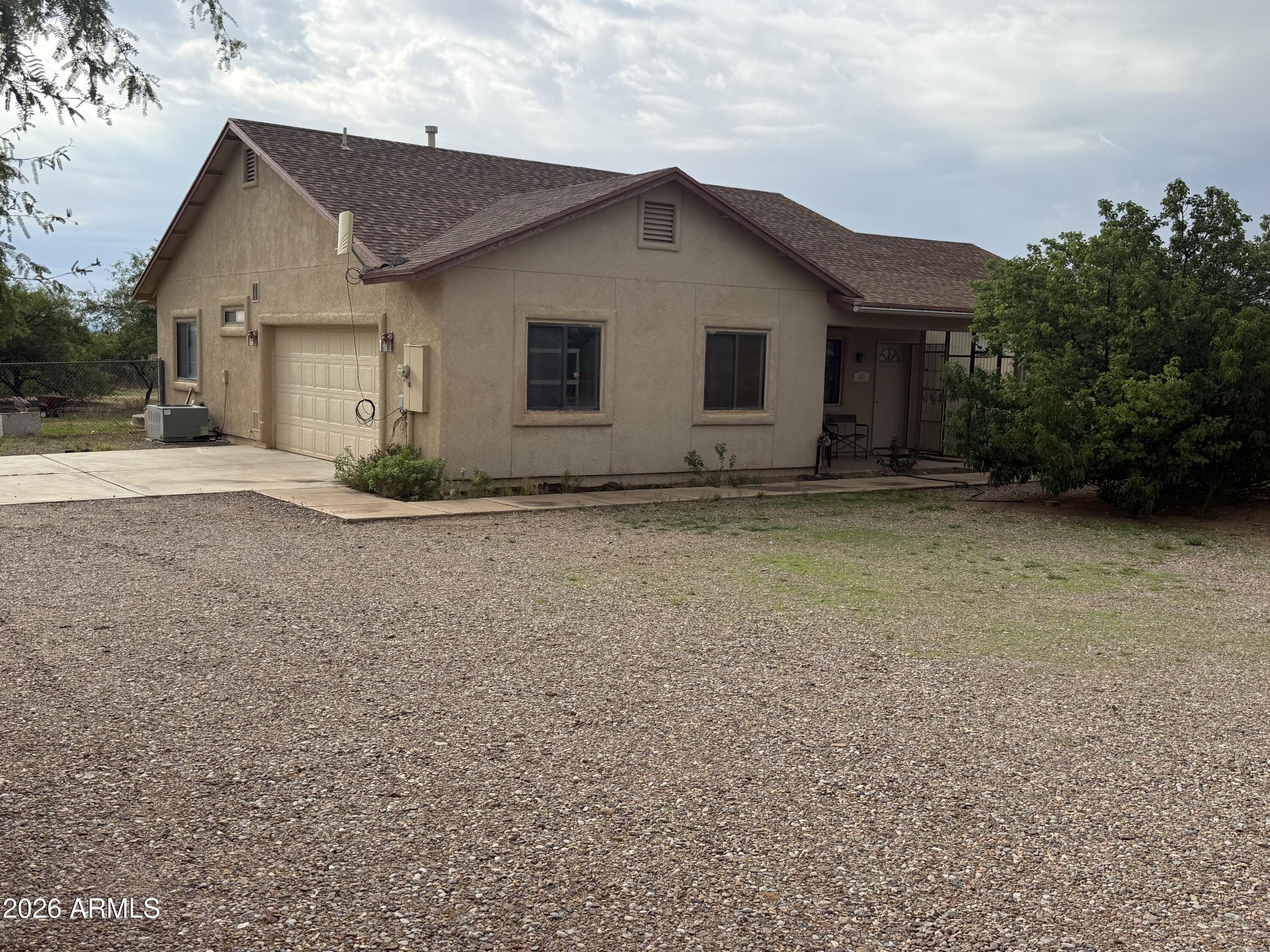 5655 S CALLE DE LA ROSA Drive, Hereford, AZ 85615