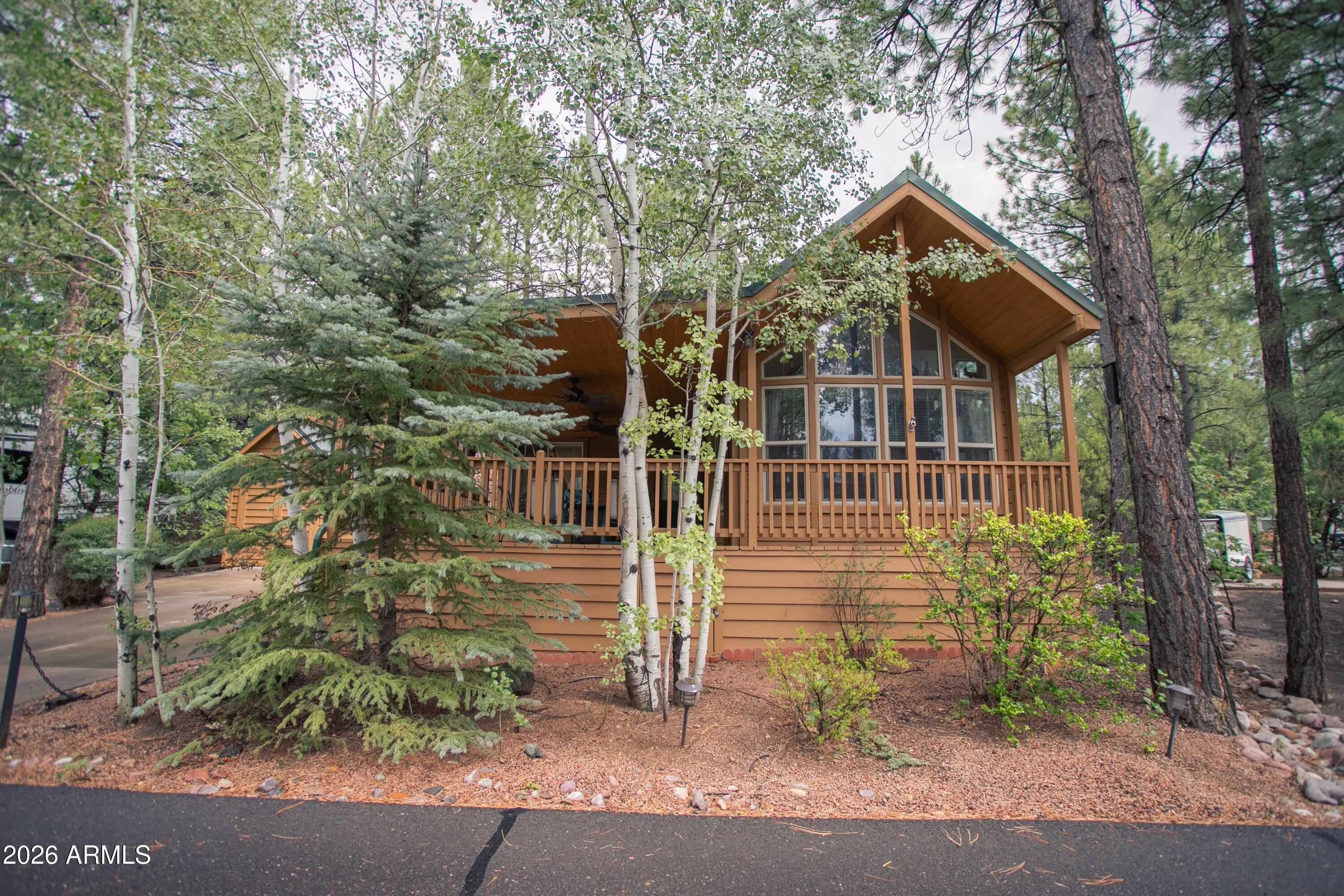 2211 E HANGING TREE Trail, Show Low, AZ 85901