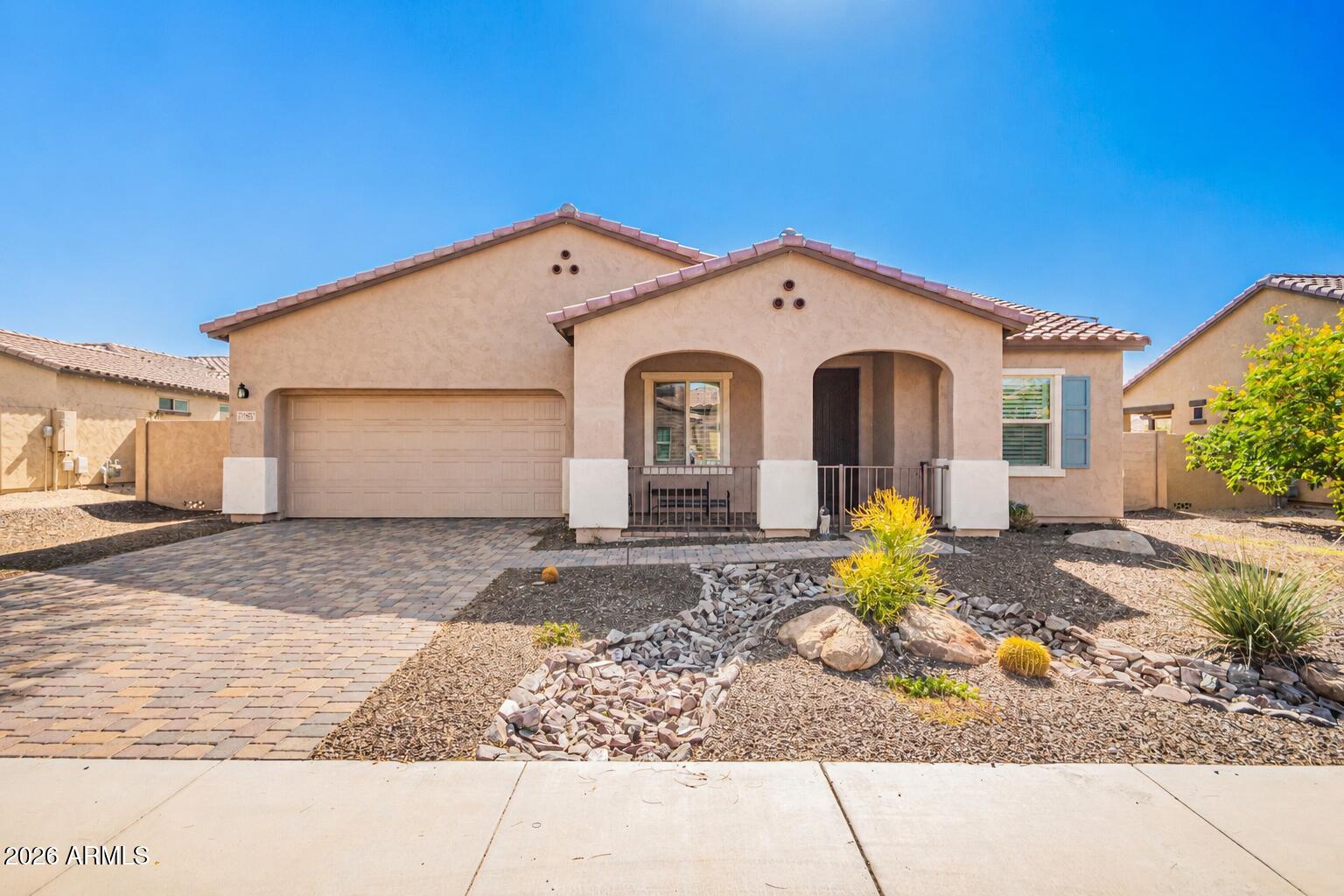 17987 W REDWOOD Lane, Goodyear, AZ 85338