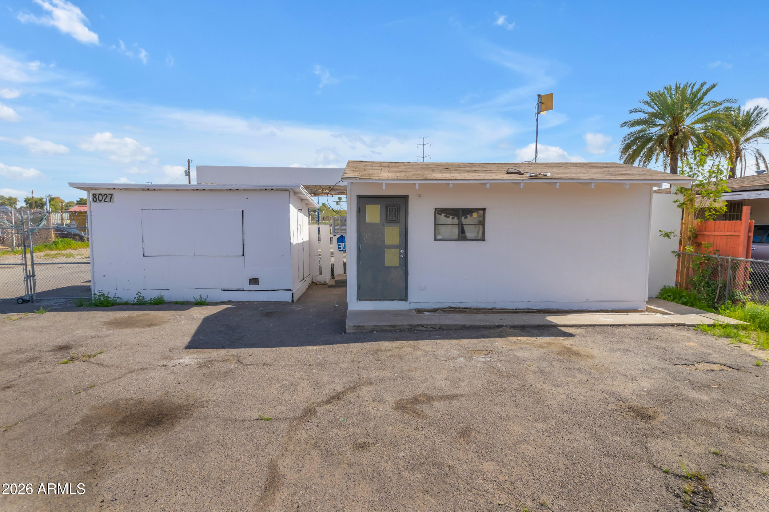 8027 S AVENIDA DEL YAQUI, Guadalupe, AZ 85283