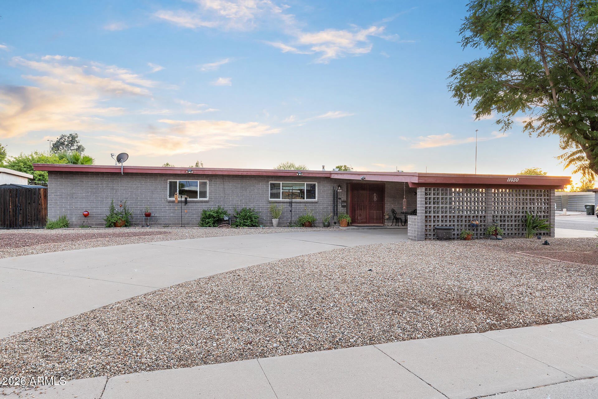 11030 N 33RD Place, Phoenix, AZ 85028