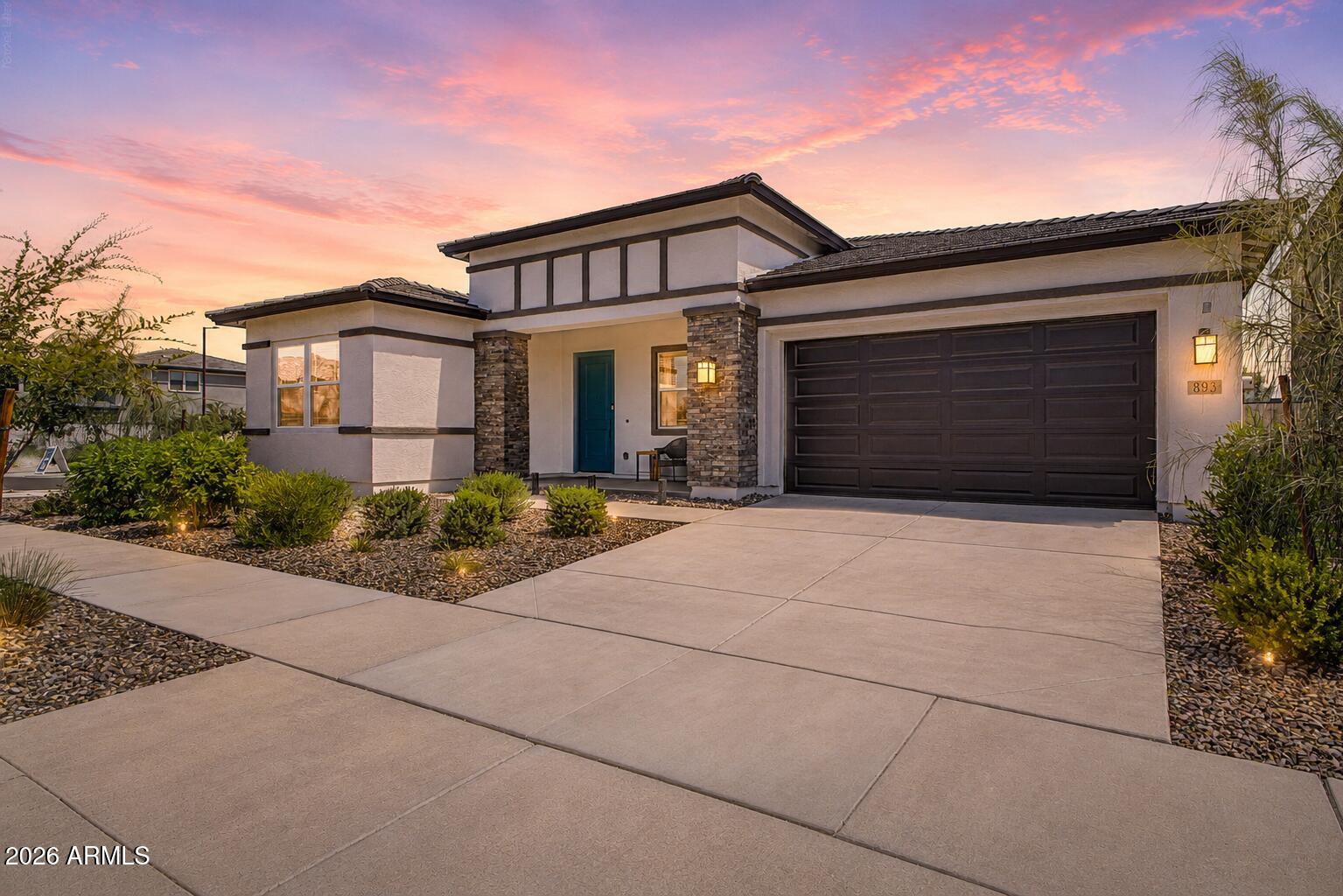 893 W SUPERSTITION Drive, San Tan Valley, AZ 85140