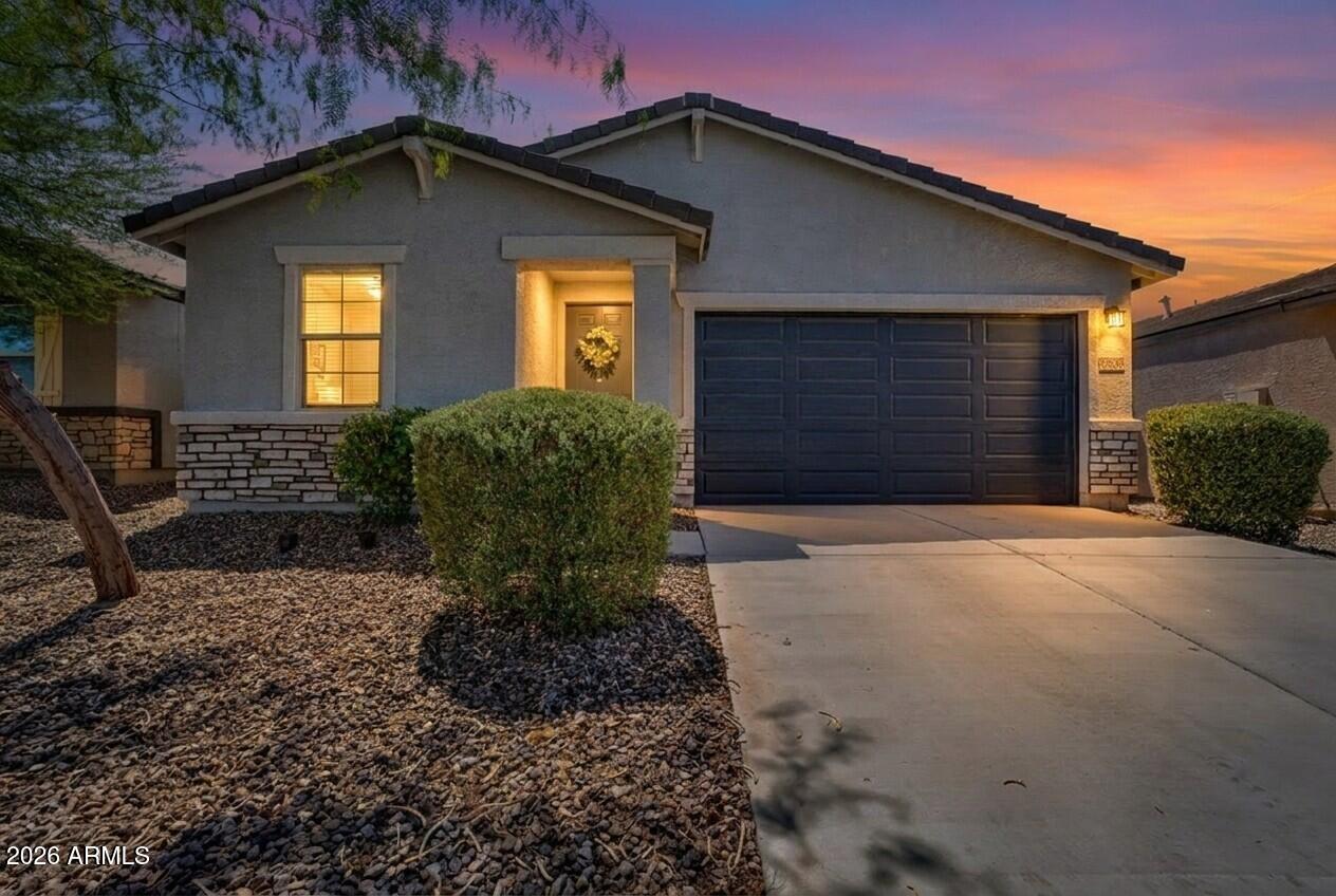 33908 N BEEBLOSSOM Trail, San Tan Valley, AZ 85144