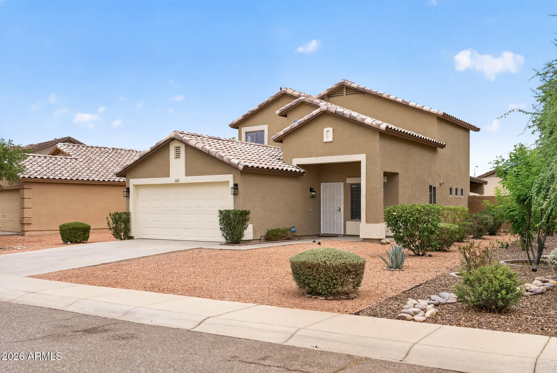 6333 W NEZ PERCE Street, Phoenix, AZ 85043