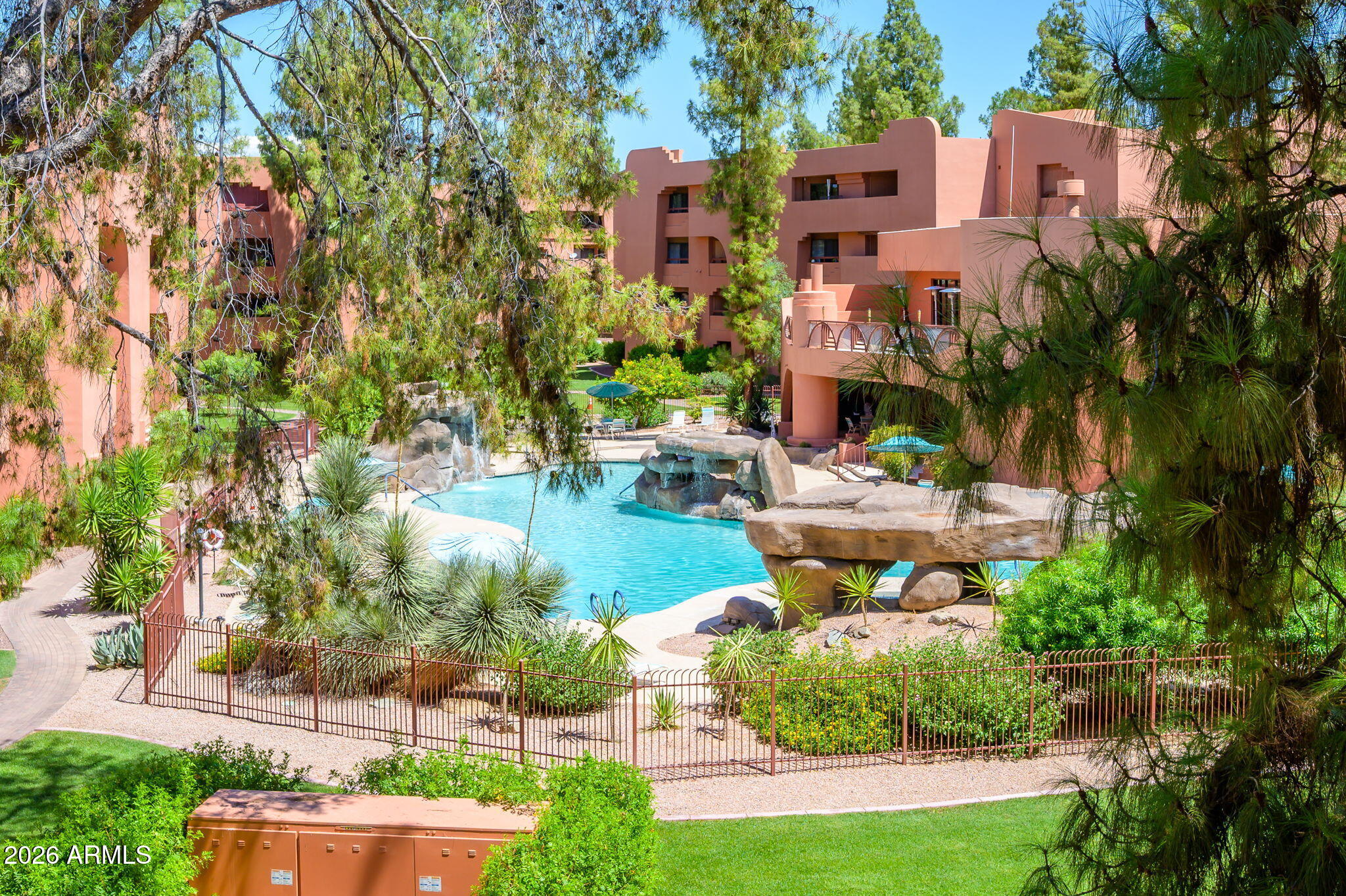 12212 N PARADISE VILLAGE Parkway S 318, Phoenix, AZ 85032