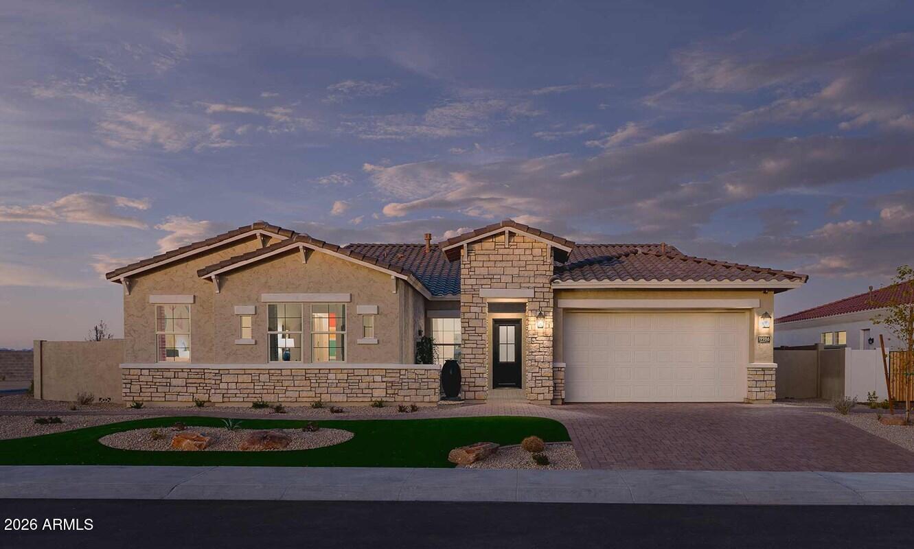 19986 W EL NIDO Lane, Litchfield Park, AZ 85340