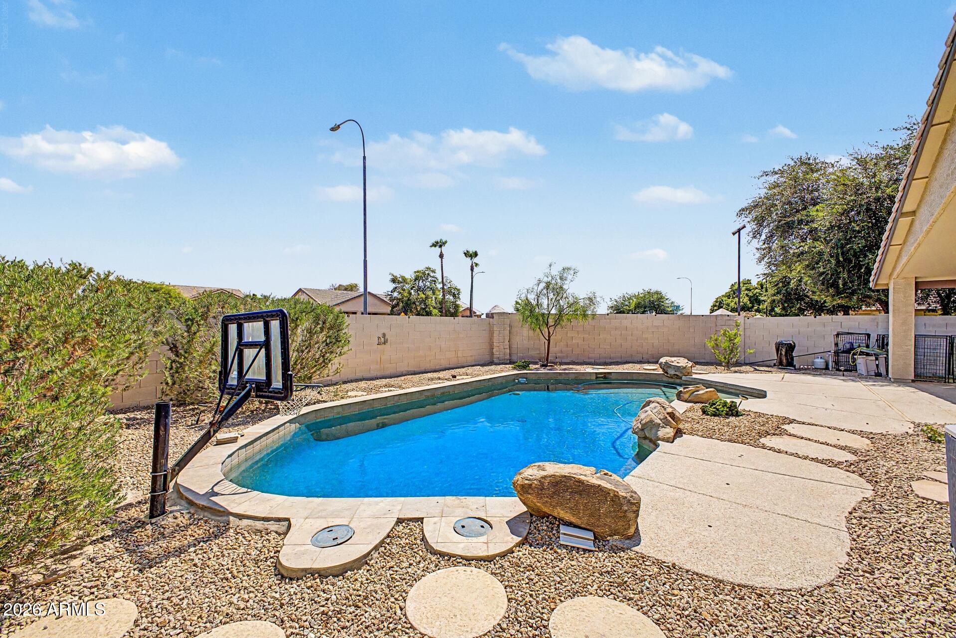 11213 W Vernon Avenue, Avondale, AZ 85392