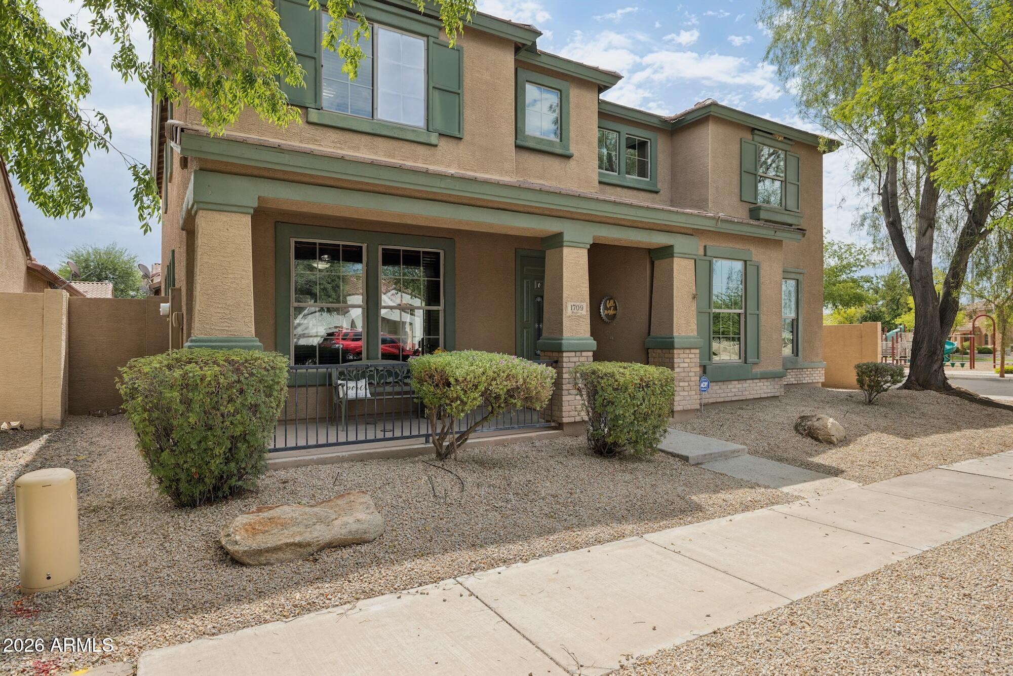 1709 S PENROSE Drive, Gilbert, AZ 85295