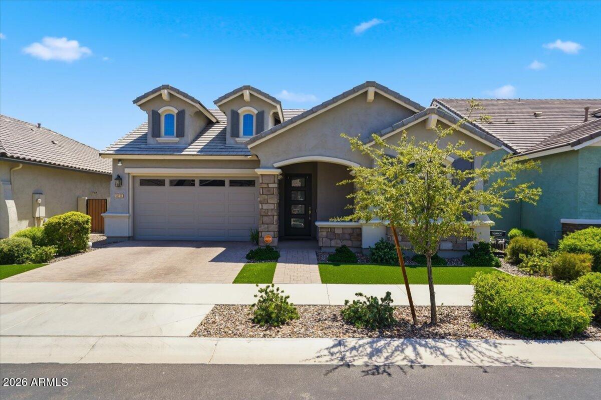2637 S OLYMPIC Drive, Gilbert, AZ 85295