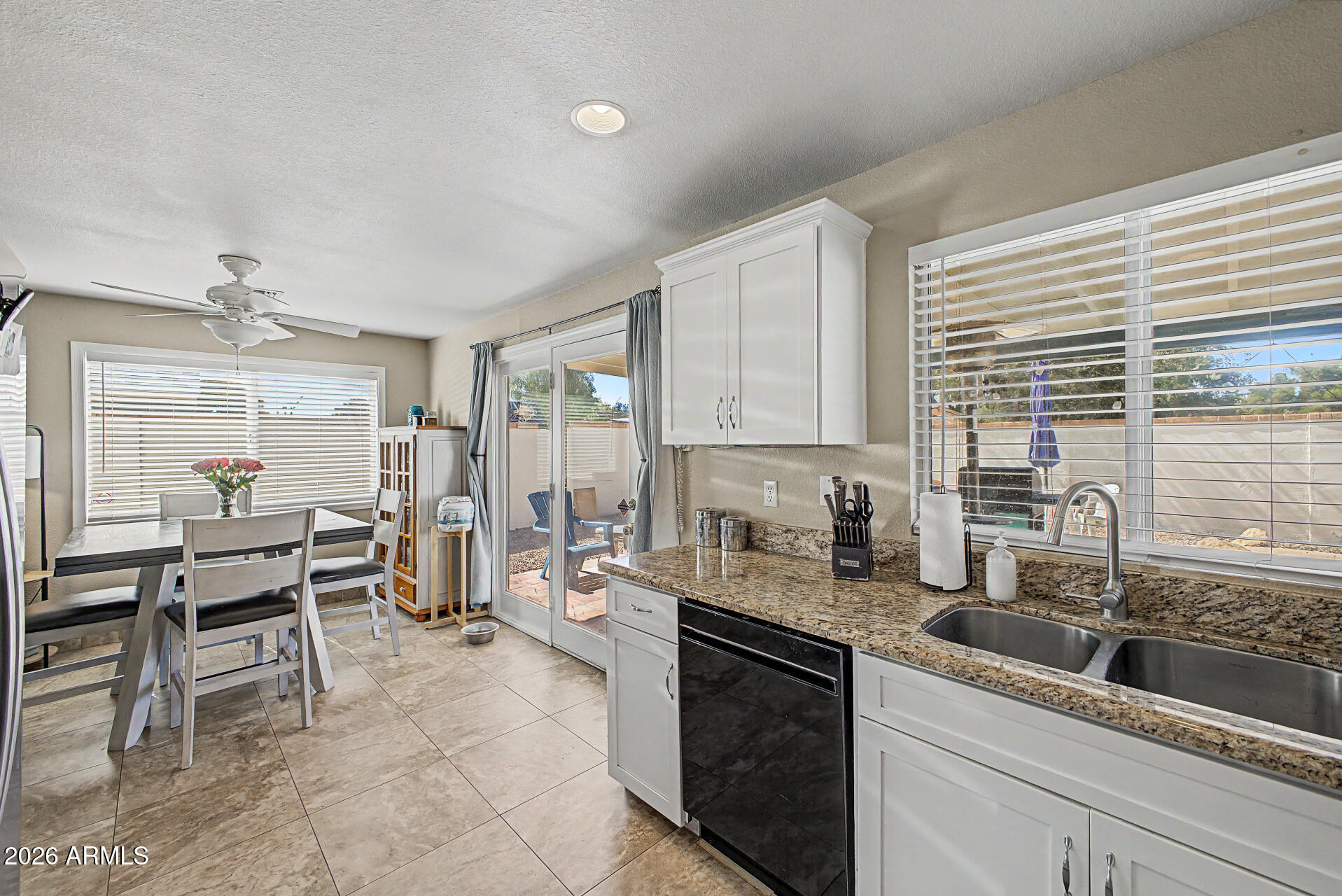 1664 W KEATING Avenue, Mesa, AZ 85202