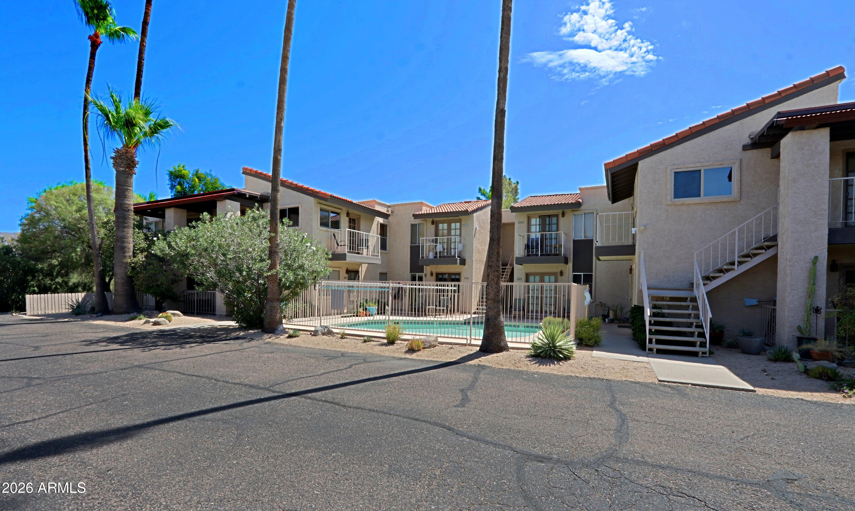 7502 E CAREFREE Drive 104, Carefree, AZ 85377