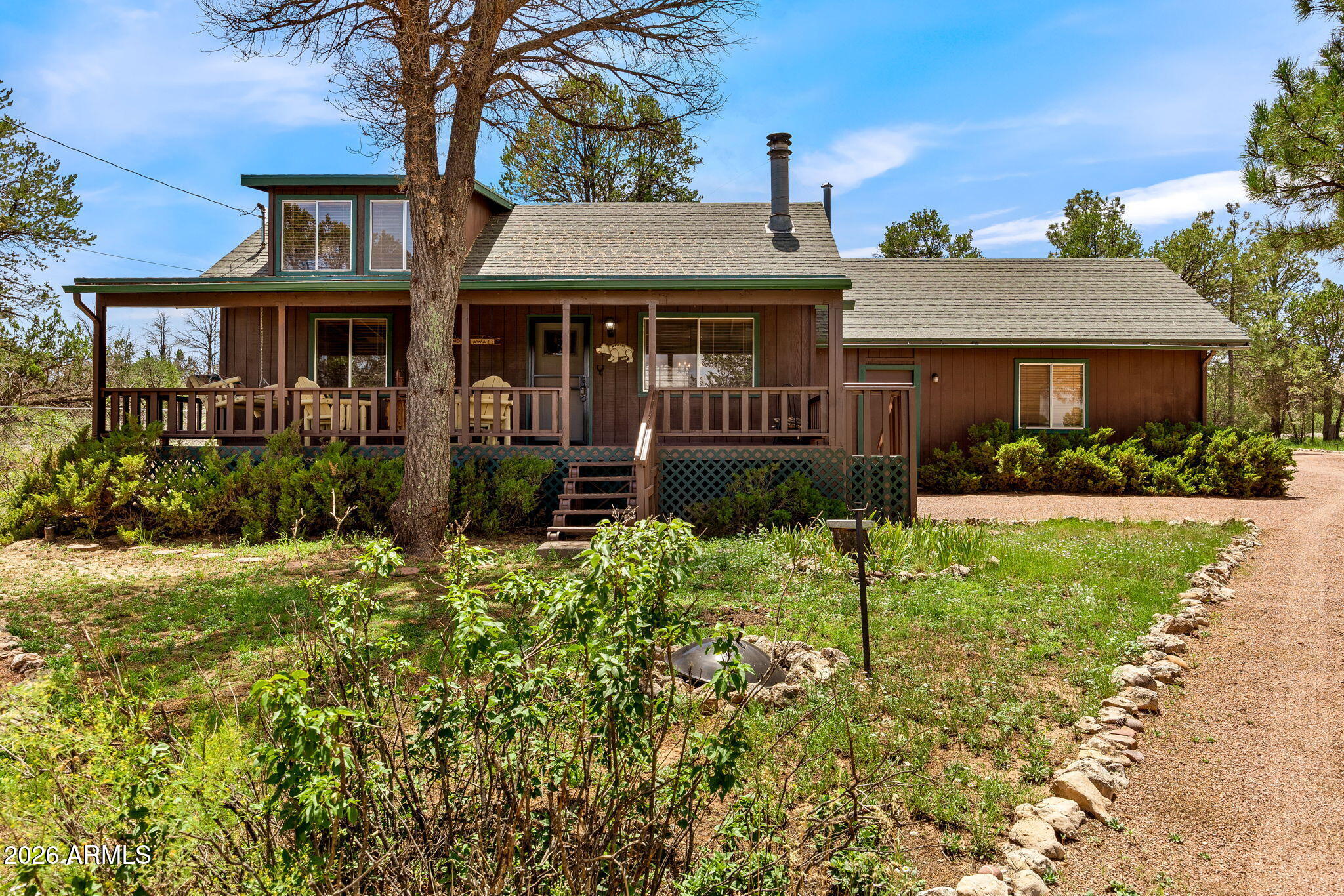 3351 APACHE Drive, Overgaard, AZ 85933