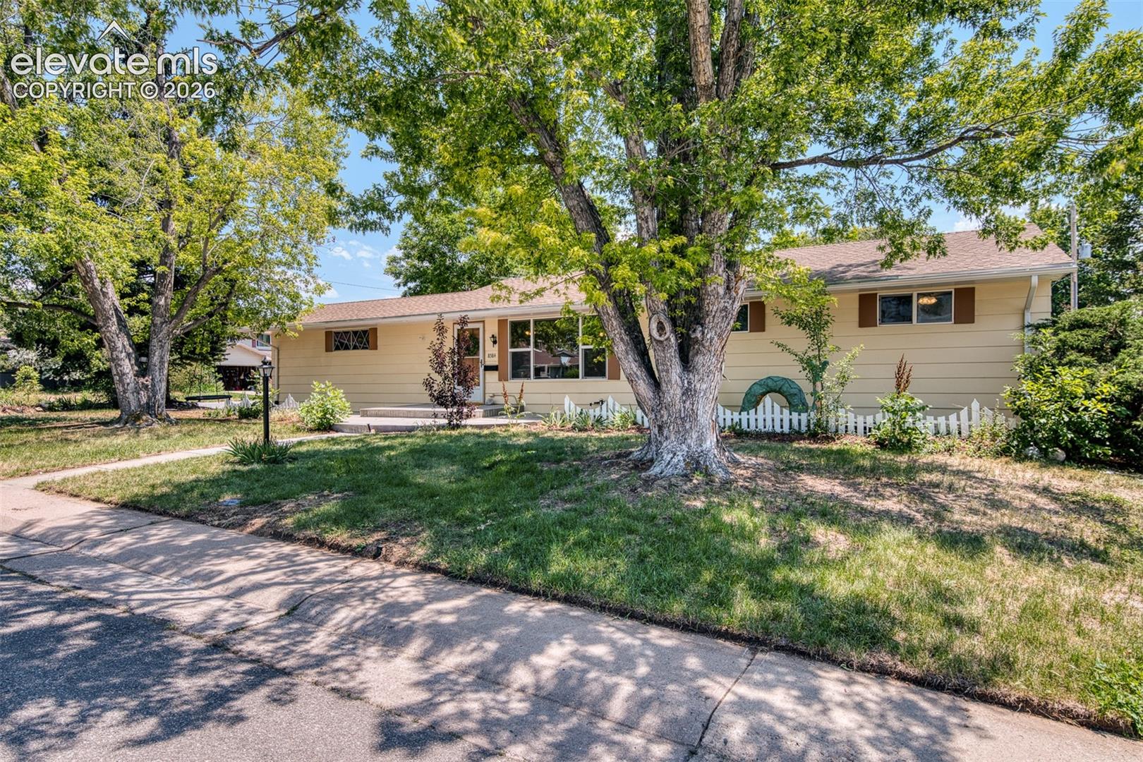 8584 E Briarwood Place, Centennial, CO 80112