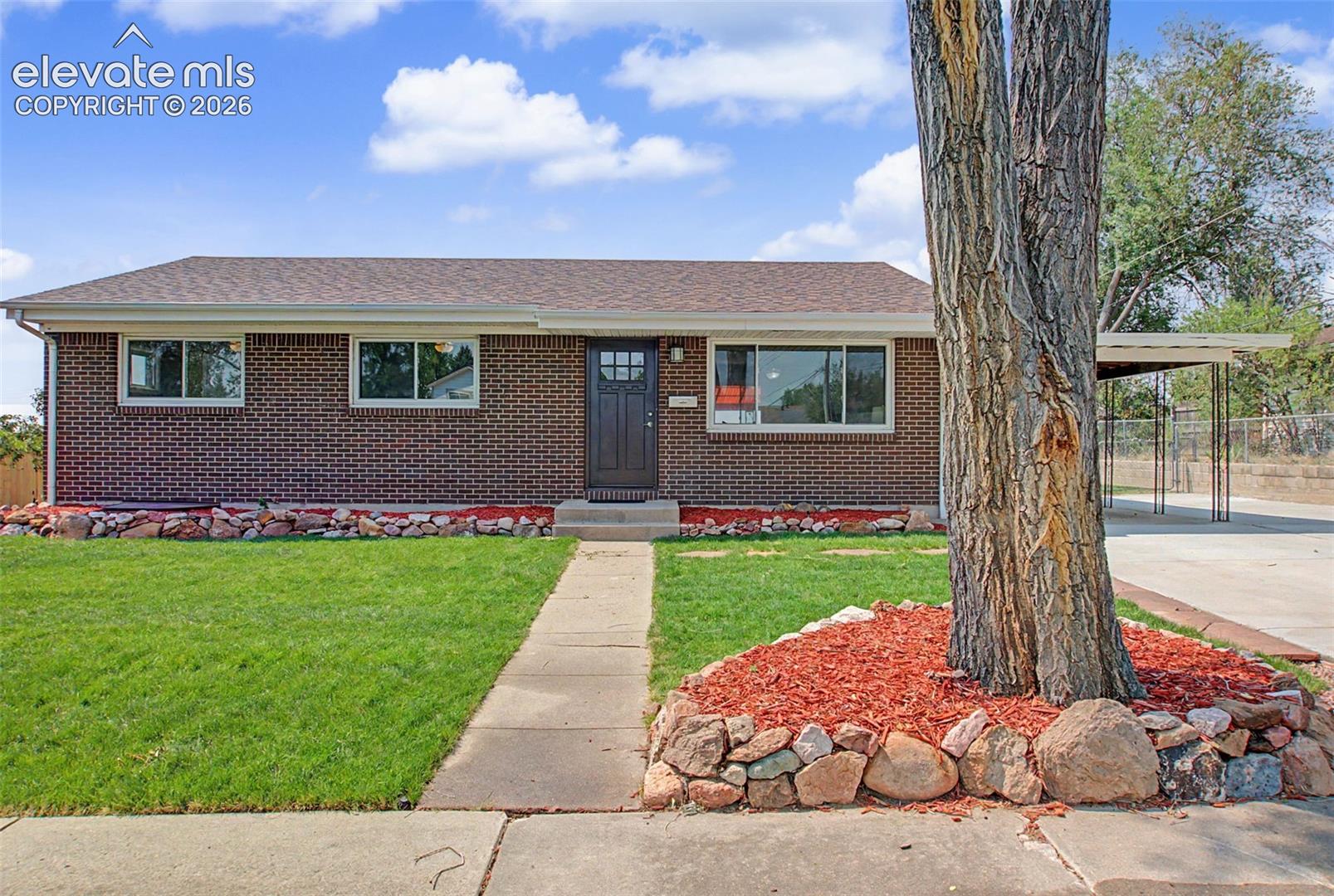 3811 Dixon Way, Colorado Springs, CO 80909