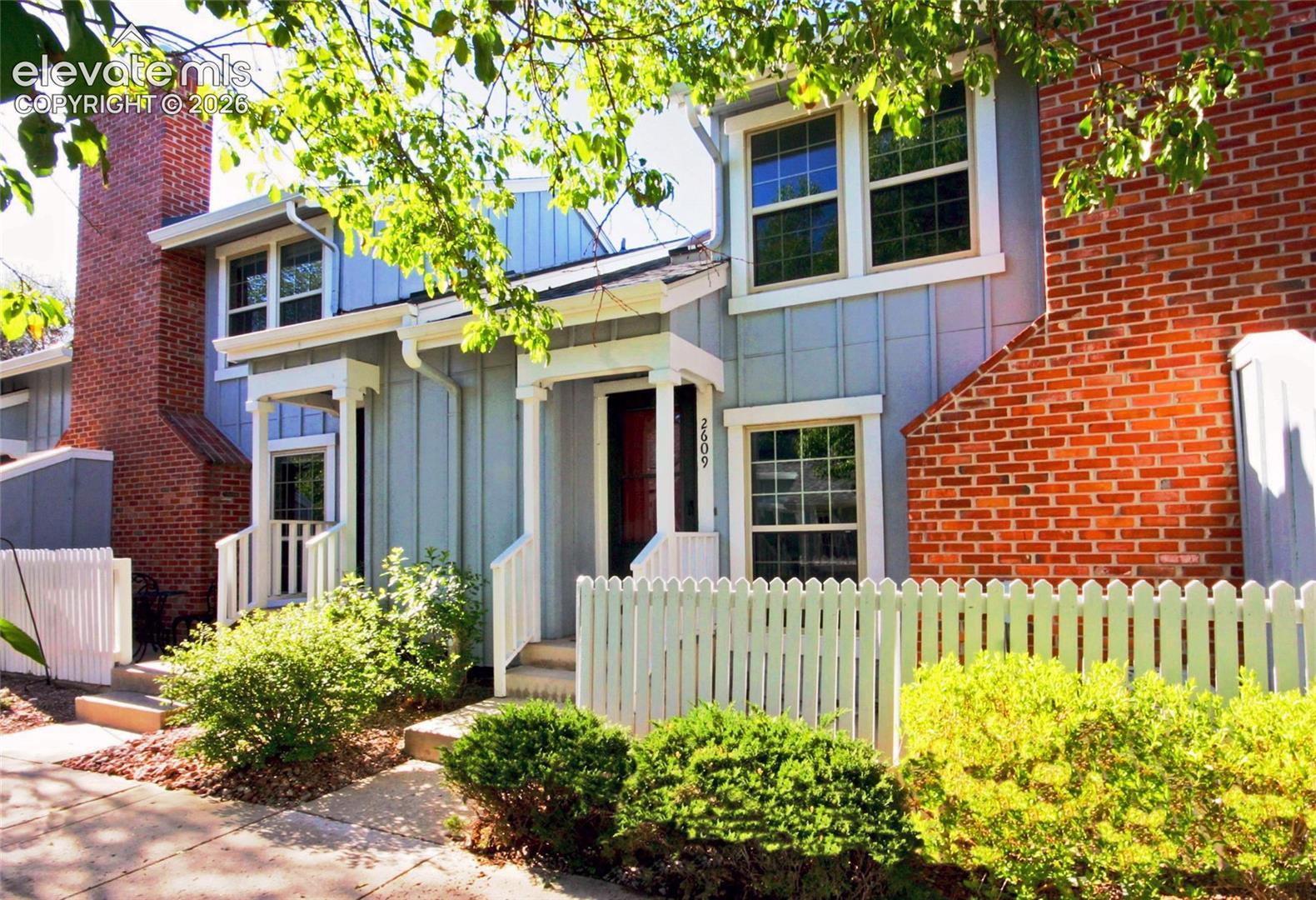 2609 Hatch Circle, Colorado Springs, CO 80918