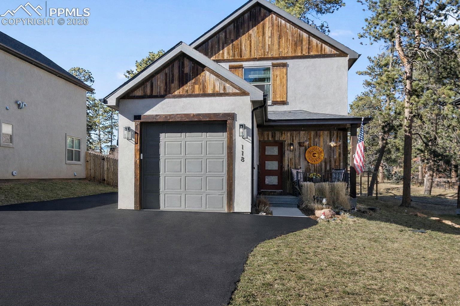 118 E Chester Avenue, Woodland Park, CO 80863