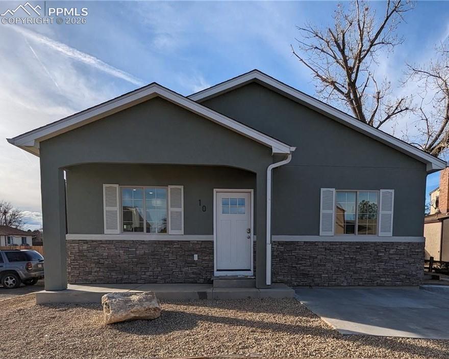 10 Heatherwood Lane, Pueblo, CO, 81008 — assumable VA mortgage at 6.87%