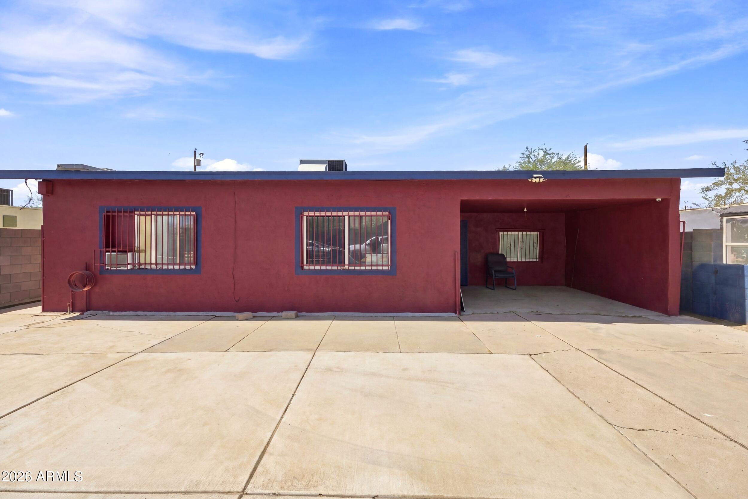 902 S 30TH Drive, Phoenix, AZ 85009
