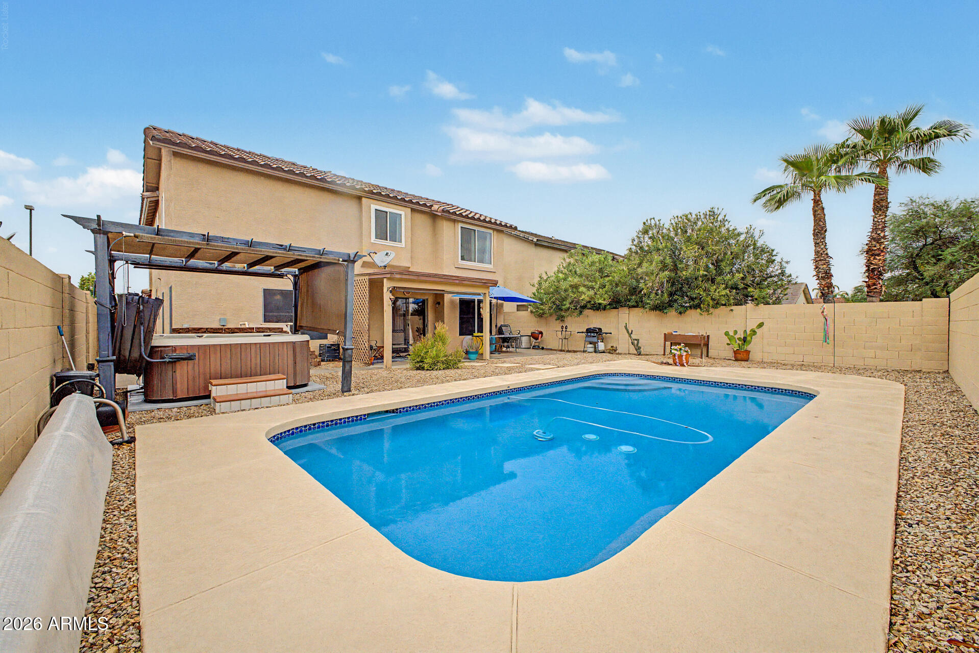 1071 S HONEYSUCKLE Lane, Gilbert, AZ 85296