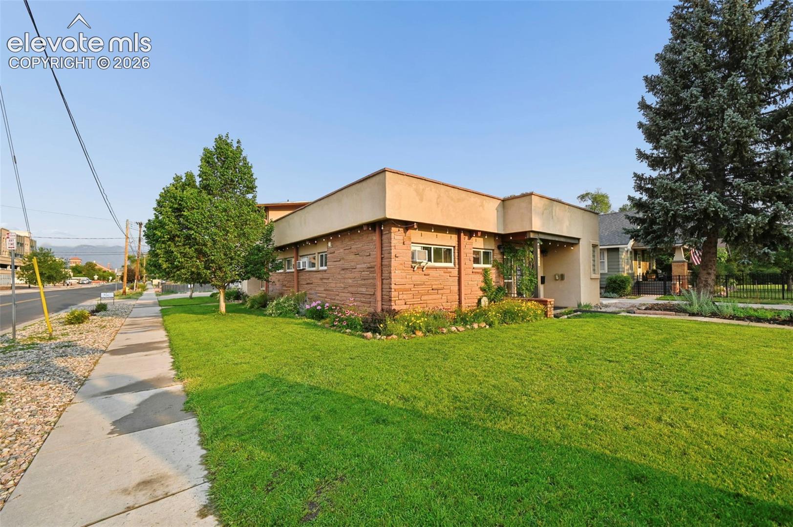 2402 N Nevada Avenue, Colorado Springs, CO 80907