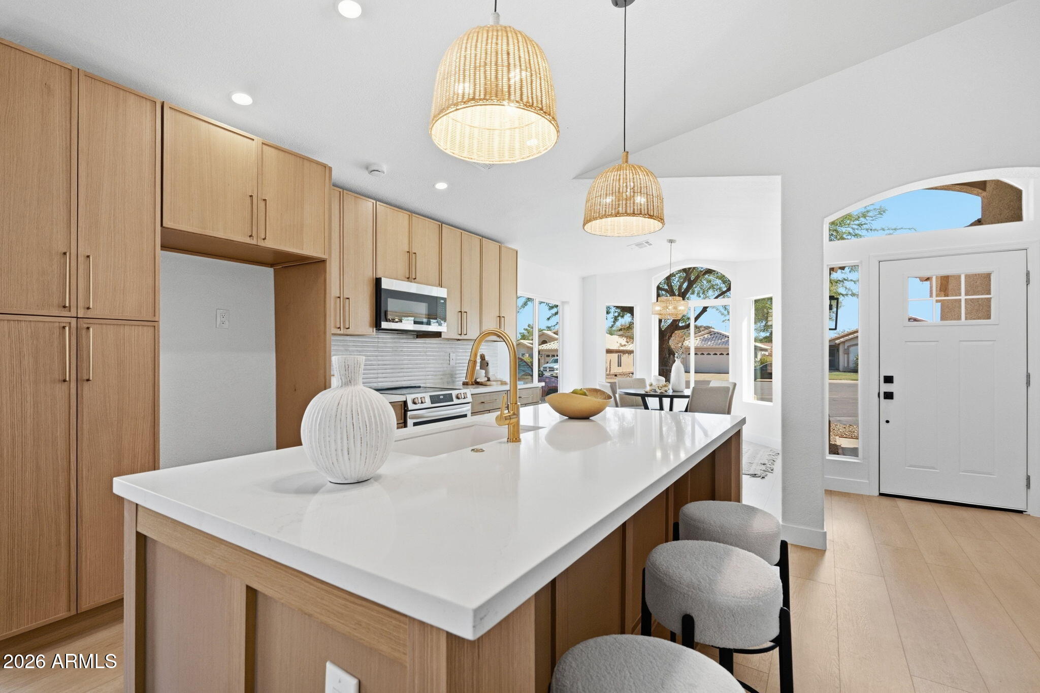 2202 E MONONA Drive, Phoenix, AZ 85024