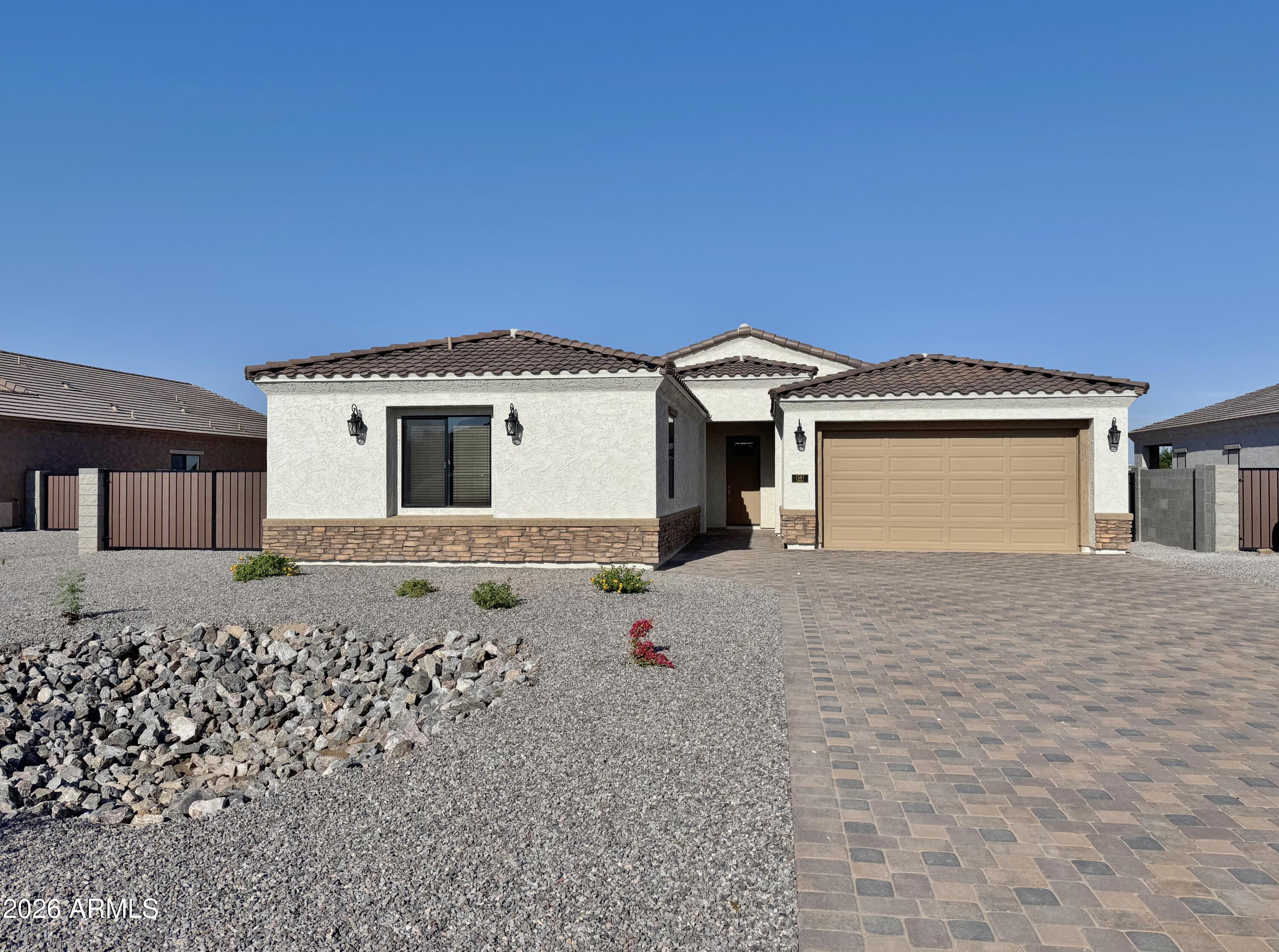 1567 N HIMOSA Drive, Casa Grande, AZ 85122