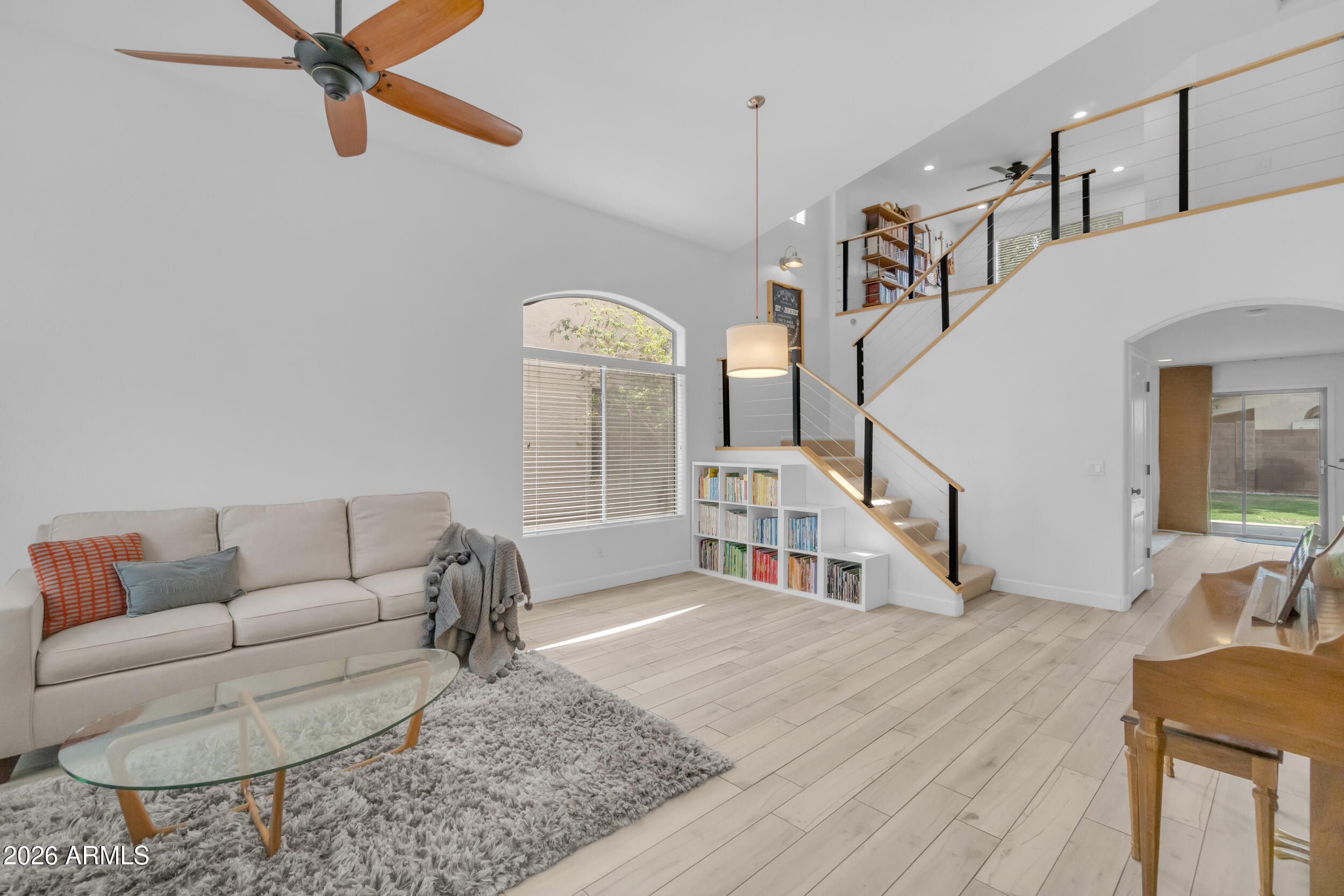 2339 W RUNNING DEER Trail, Phoenix, AZ 85085