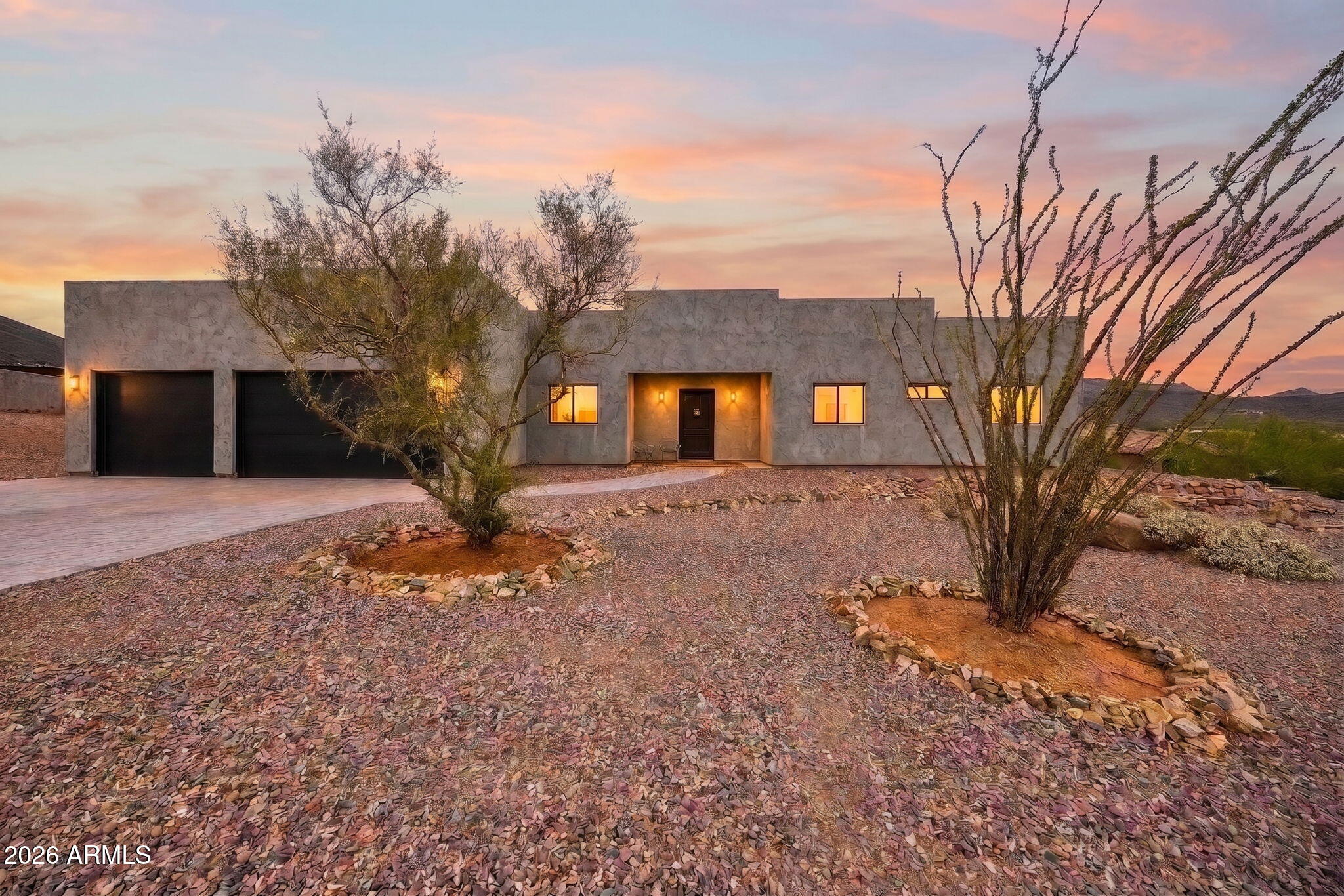 1008 W HONDA BOW Road, Phoenix, AZ 85086