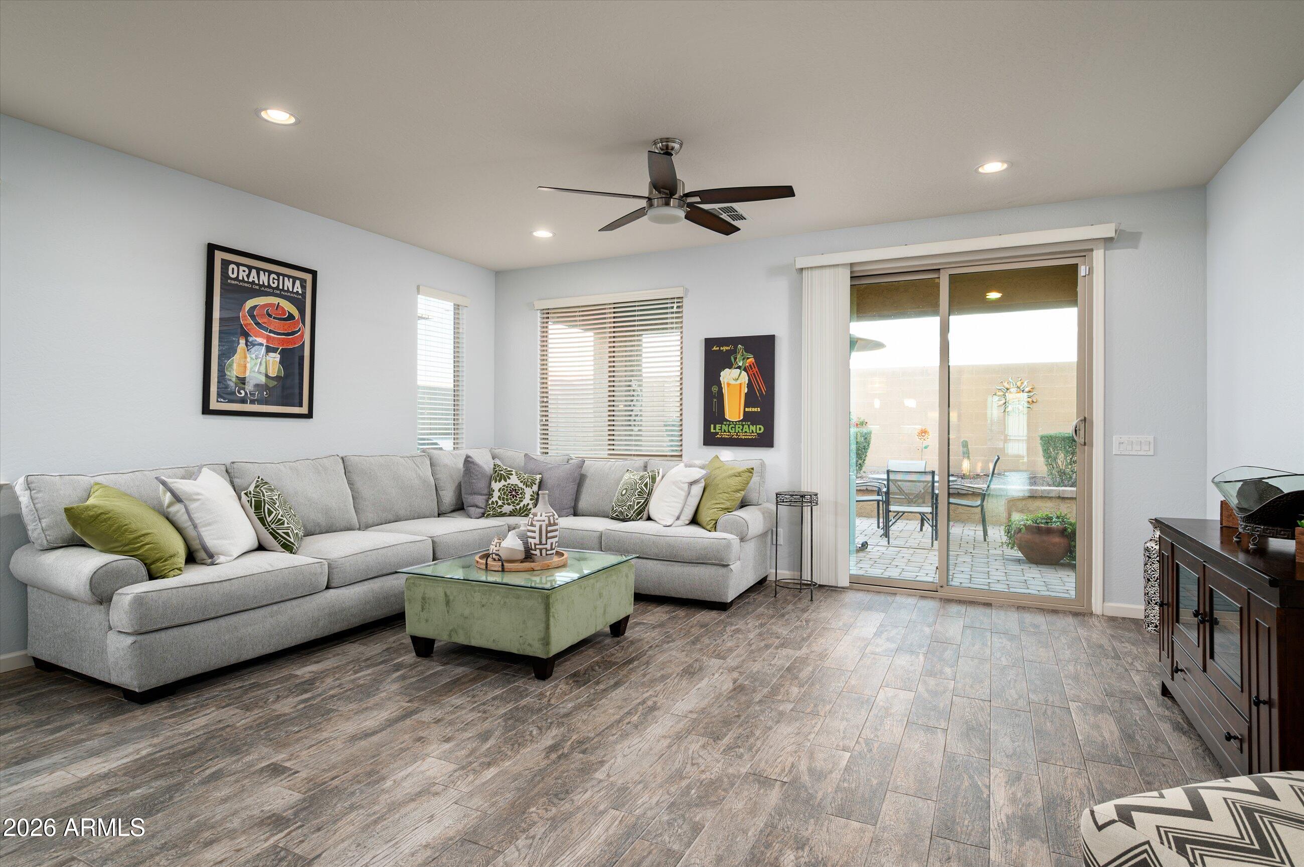 27039 N 75th Drive, Peoria, AZ 85383