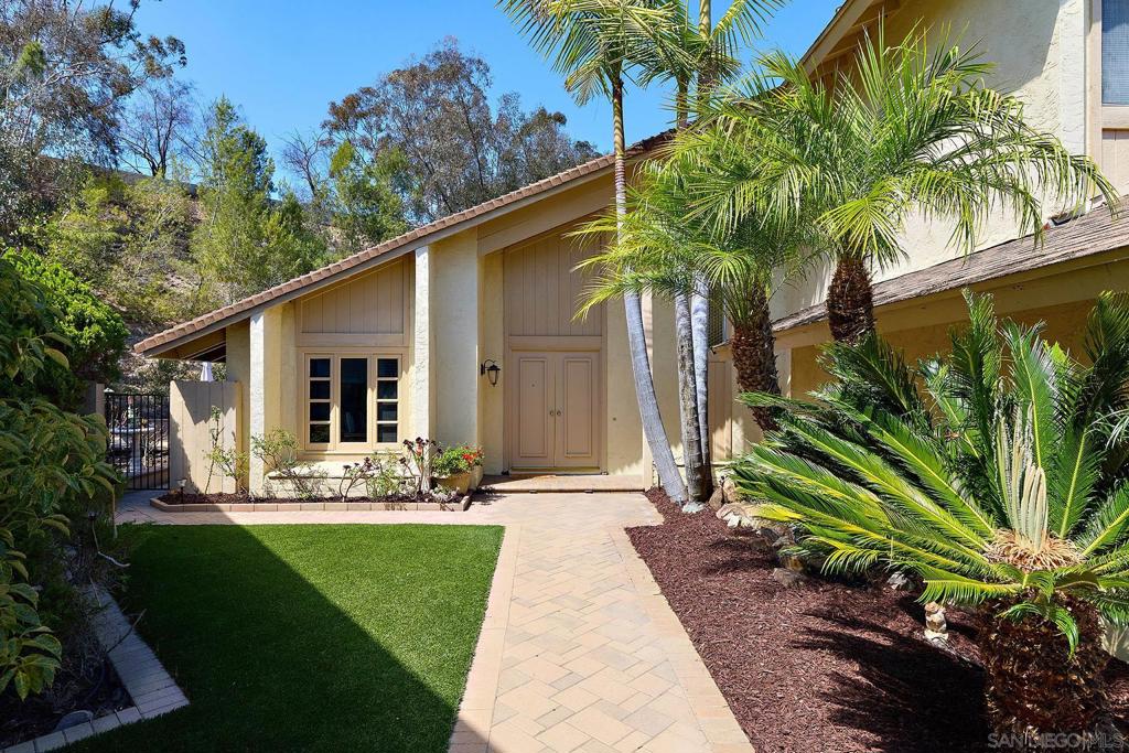 10266 Vista Valle Ct.