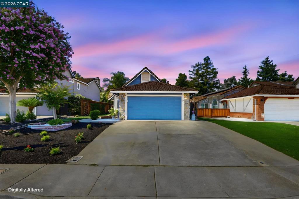 1116 Larkspur Dr