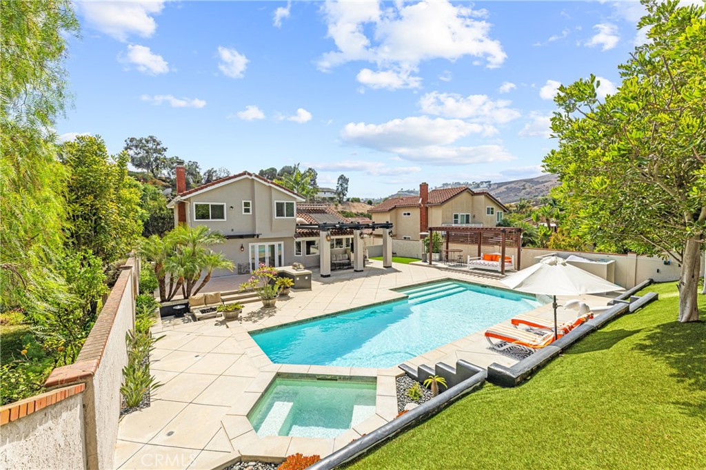 2925 Arroyo