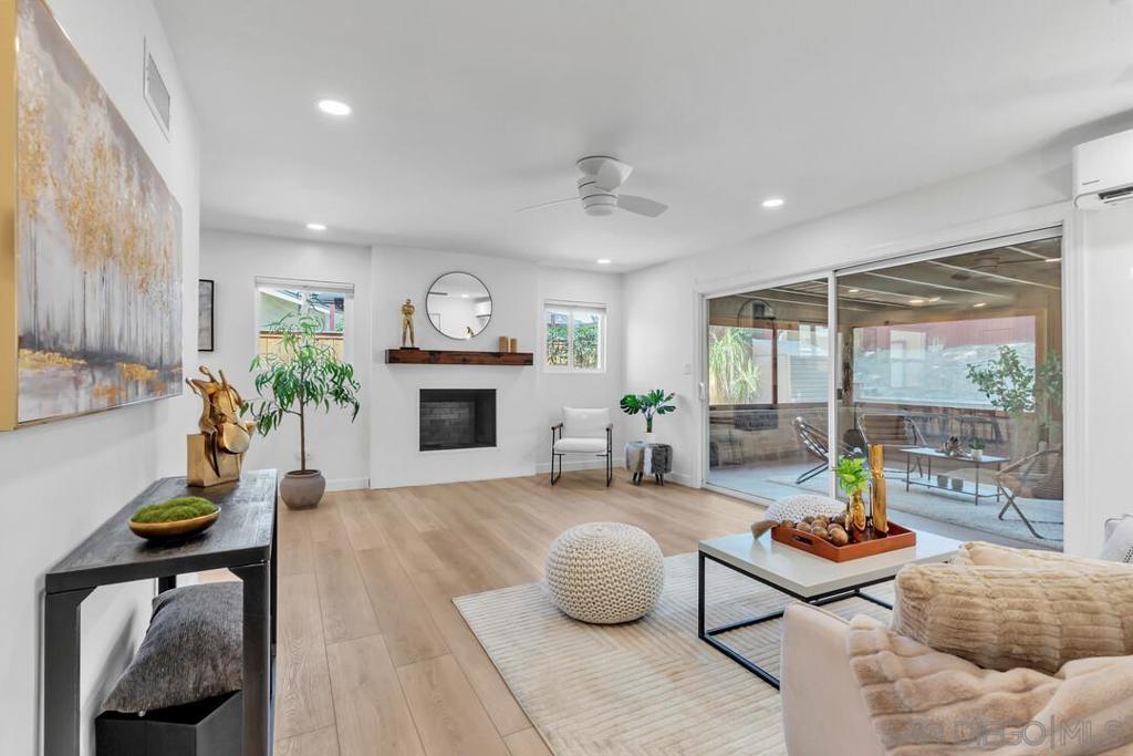 8372 Lake Artemus