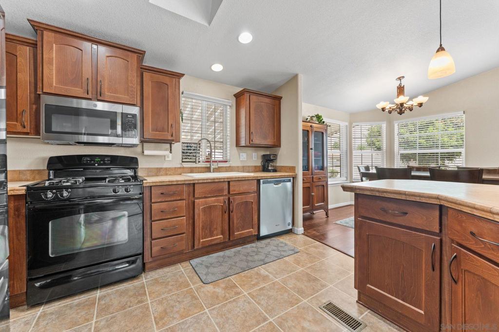 9395 Harritt SPC 215