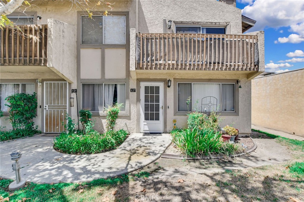 1251 S Meadow 127
