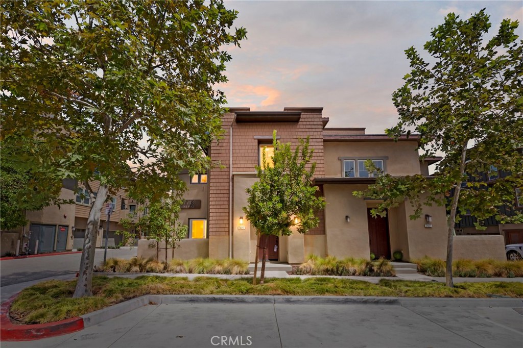 7427 Solstice Place