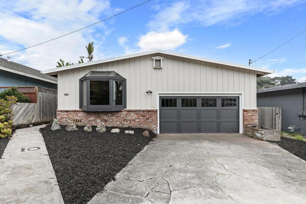 380 Paloma Avenue