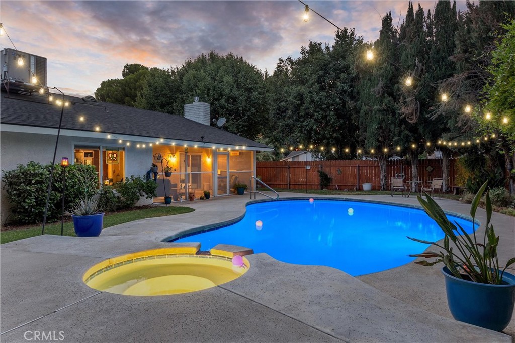 308 Swan Court