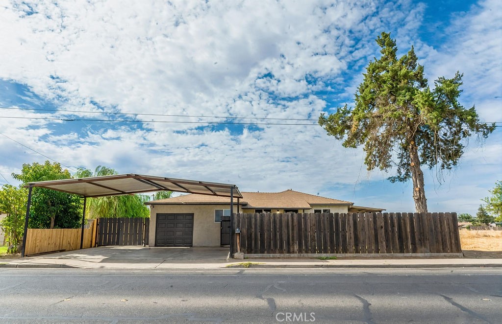 942 W Childs