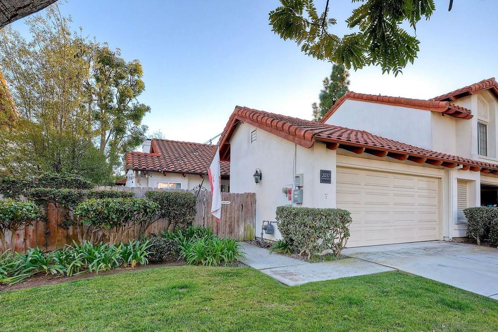 2037 Countrywood Way