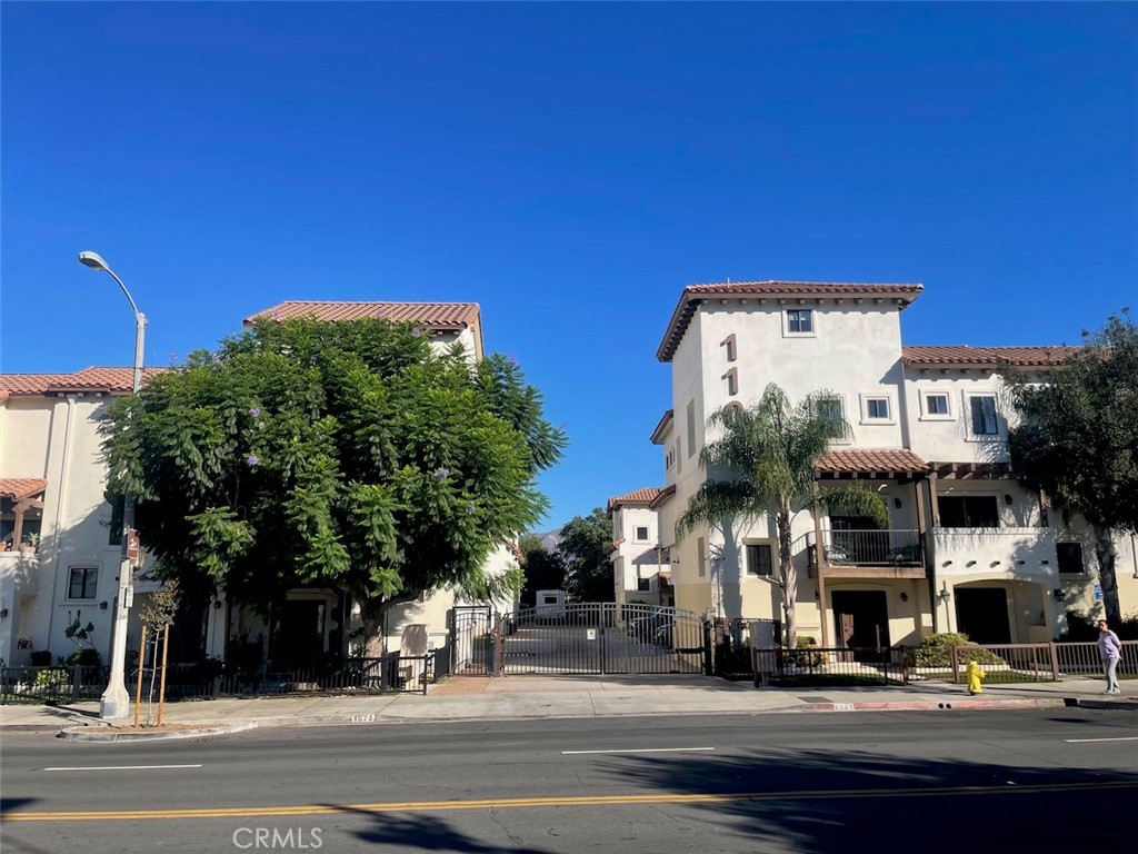 1075 N. Maclay Avenue 25