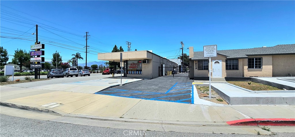 610 N Azusa Avenue