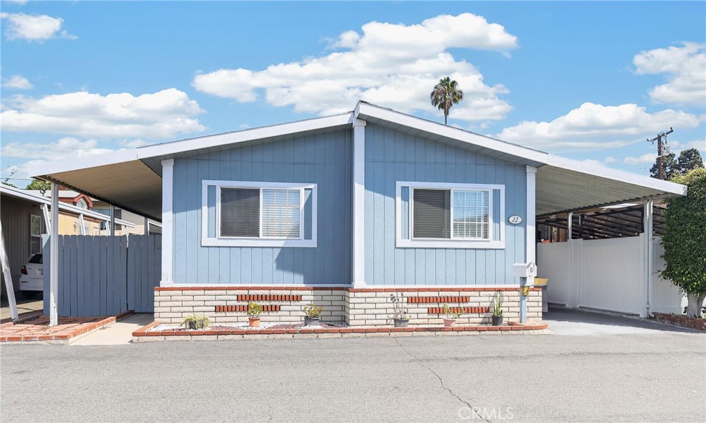 11301 Euclid Street 22
