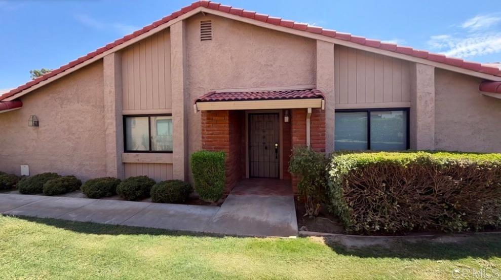 103 S Camino Arroyo S Square S 1