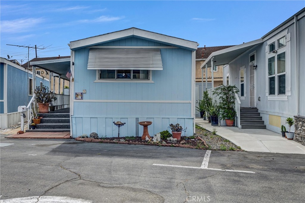 1973 Newport Blvd 3