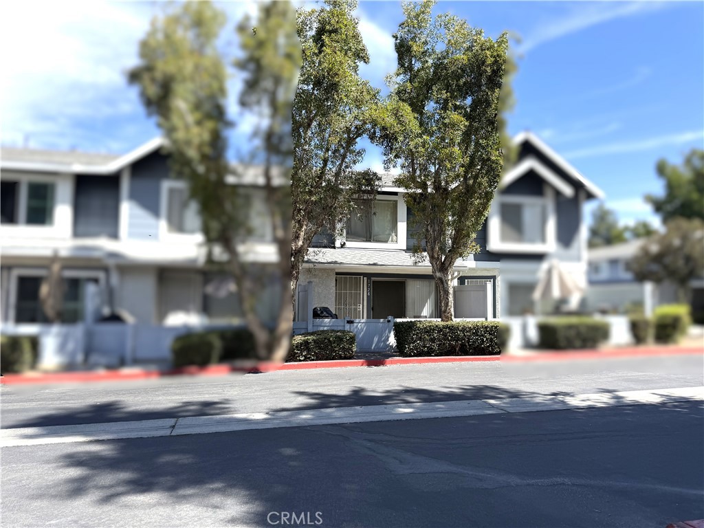 1728 Caffrey
