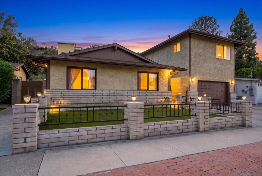 4621 Chateau Drive